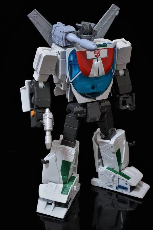 Takara MP-20+ Wheeljack Anime Color 7 Takara MP-20+ Wheeljack Anime Color - Image 7
